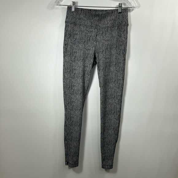 Athleta Delancey skyline tight black and white size XS. - Picture 1 of 12